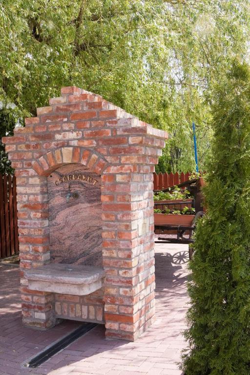 Fehertoi Halaszcsarda Es Szalloda Szatymaz Экстерьер фото